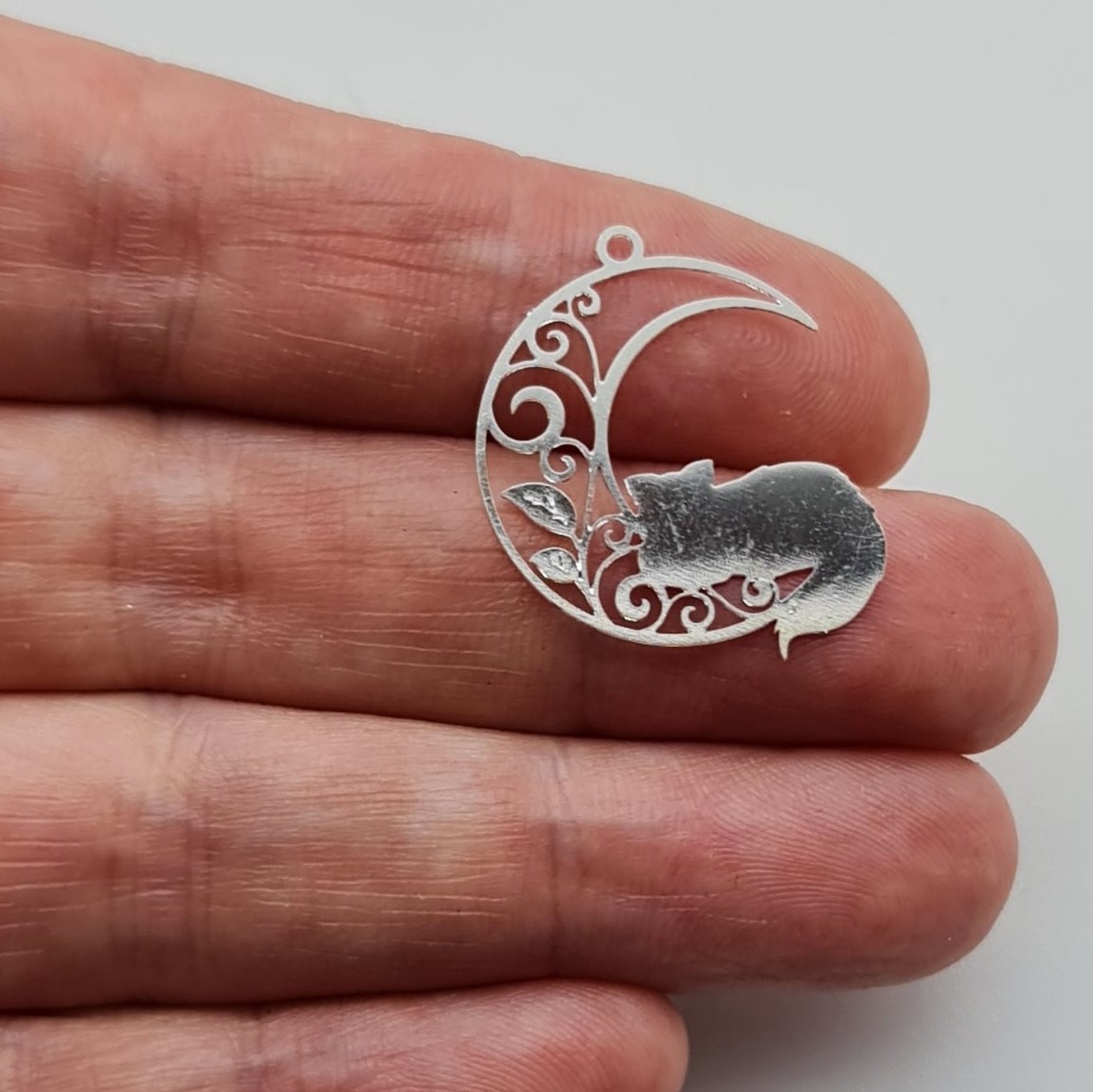 Filigree Cat and Moon Charm #4- pack of 2