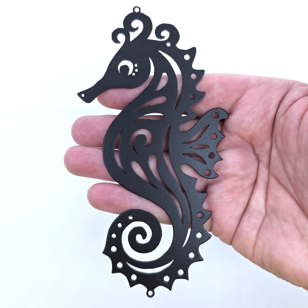 metal suncatcher frames- seahorse 2